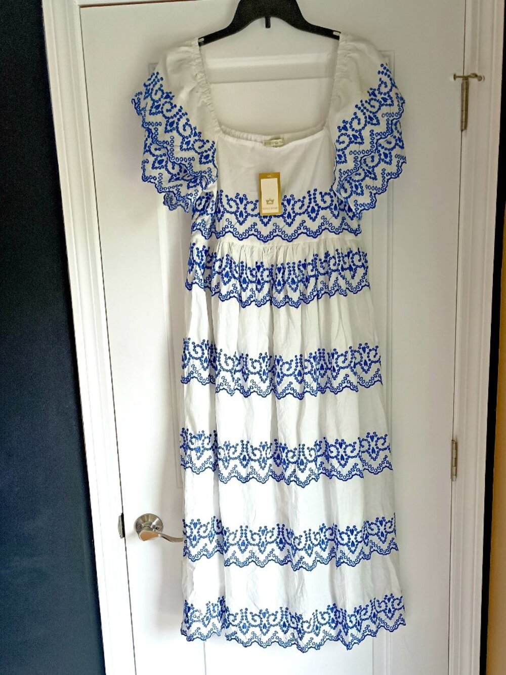 NEW! EXQUISITE BOHO EMBROIDERED MAXI DRESS OH MY